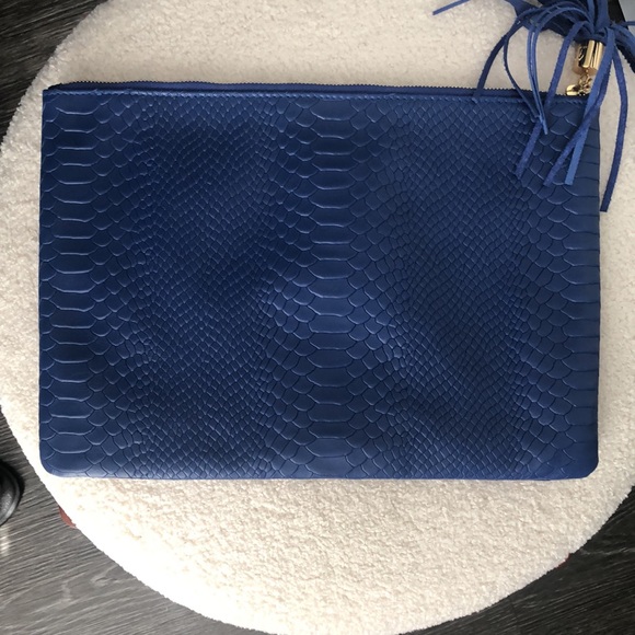 ALL IN ONE BAG
Navy Embossed Python Leather - Picture 4 of 5